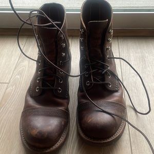 Red wings Iron Rangers Sz 9D - Copper Rough and tough leather
